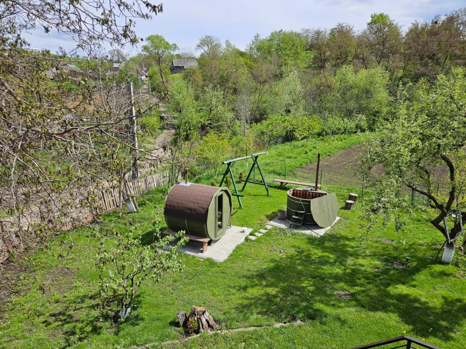 Casa Bunicilor Vila Ciprian Porumbescu Exterior foto